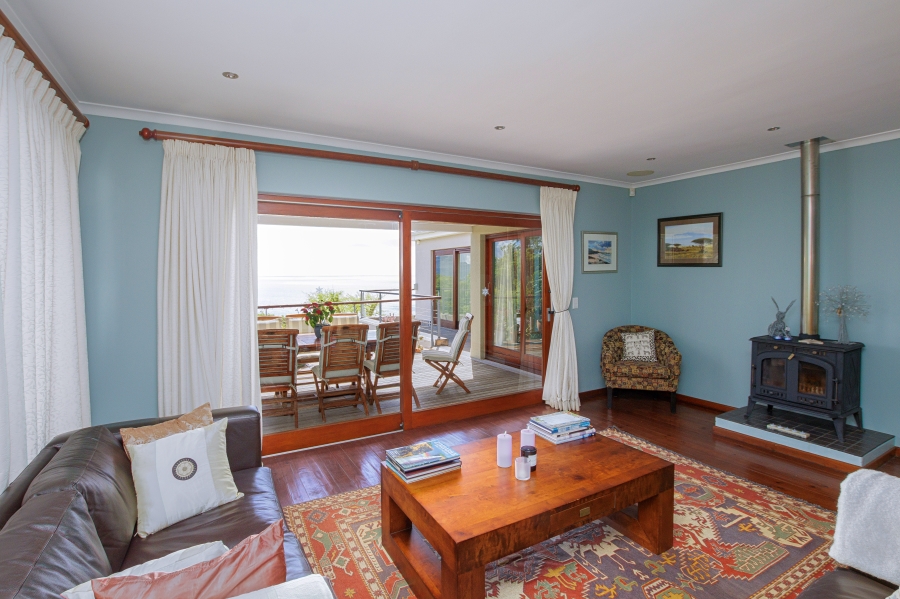 To Let 4 Bedroom Property for Rent in Froggy Farm Western Cape